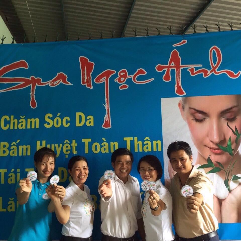 Sapa[-]Ngọc[-]Ánh[-]đồng[-]hành[-]cùng[-]stciker[-]"Không[-]xả[-]rác[-]bừa[-]bãi"